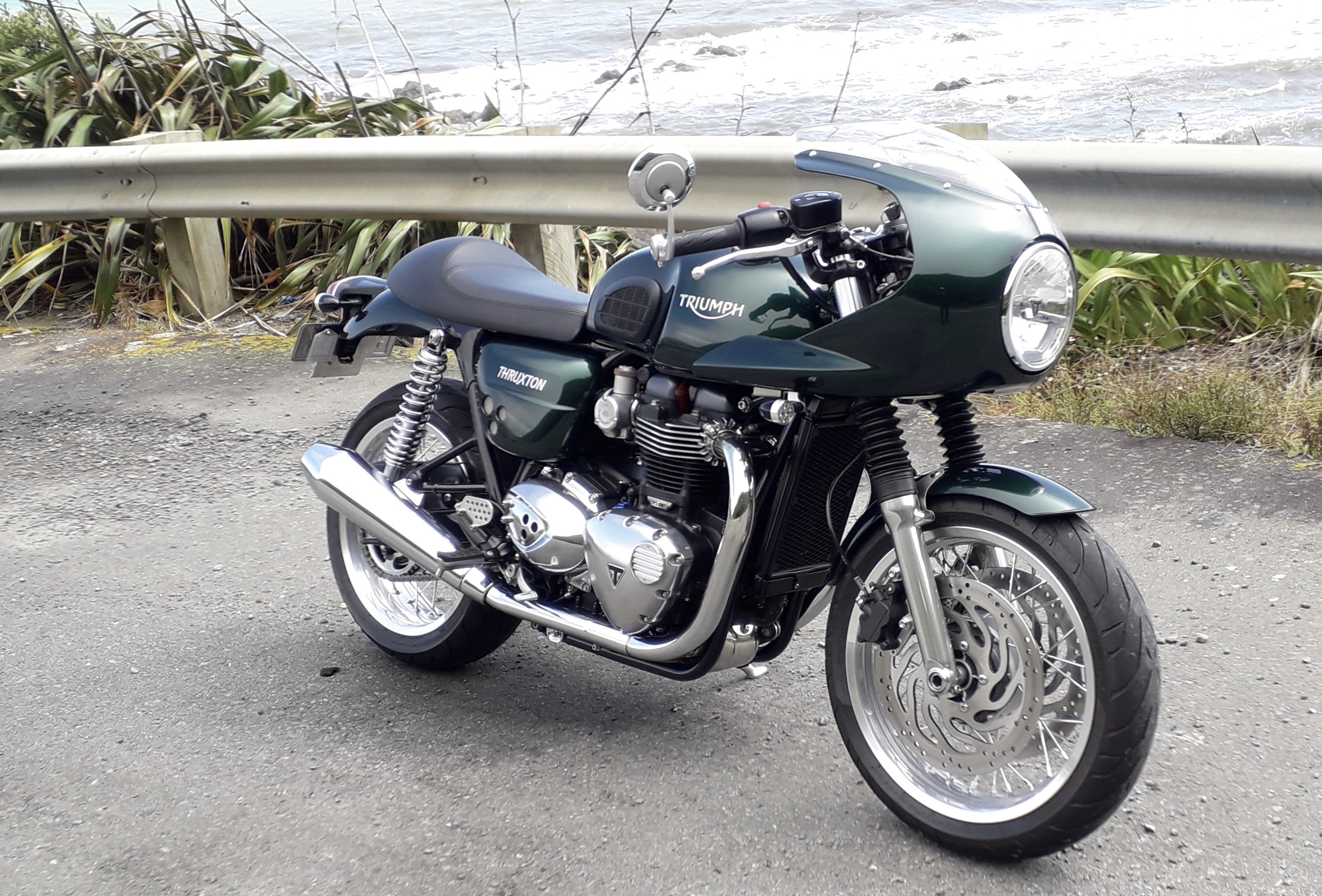 Thruxton 900 online front fairing