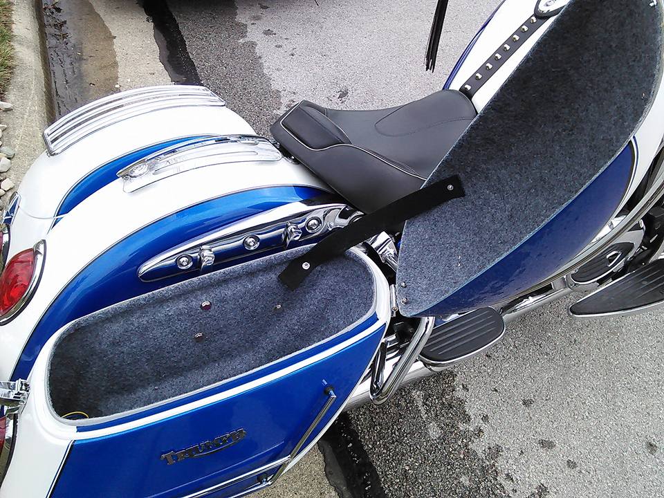 triumph thunderbird luggage