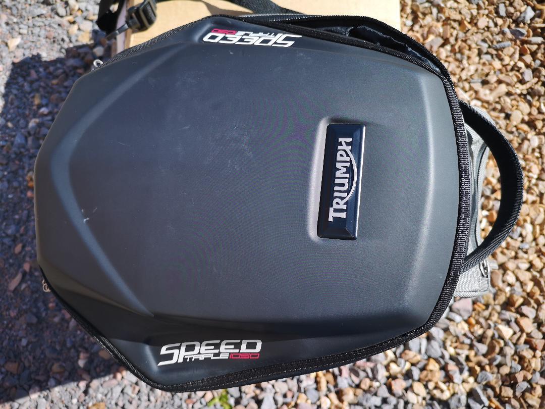 street triple tank bag