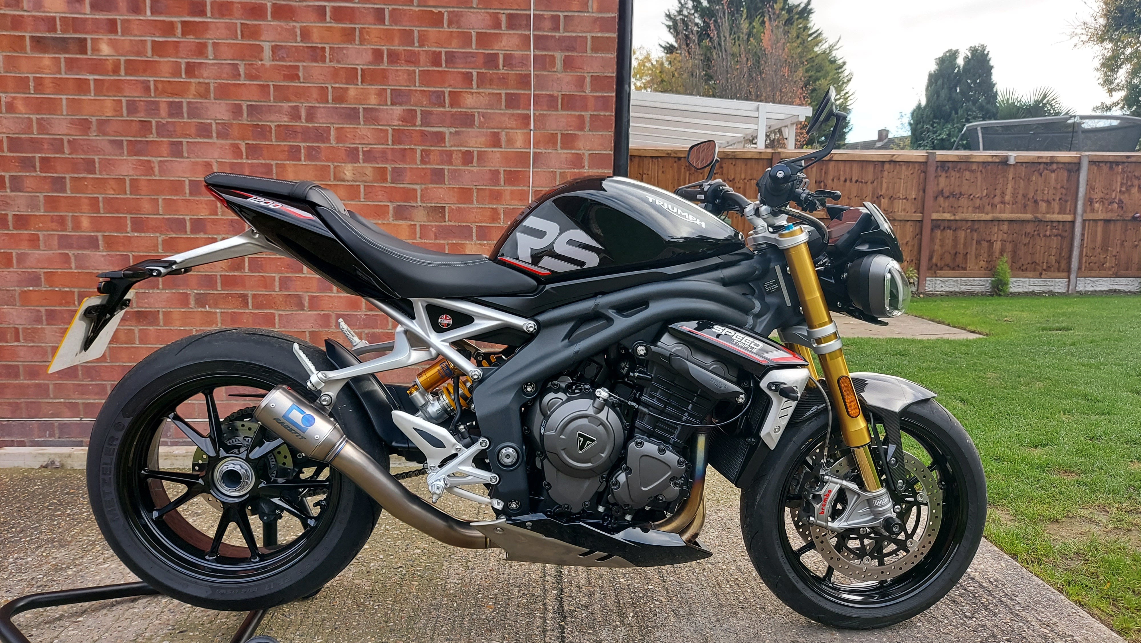 Speed triple deals 1200 rs exhaust