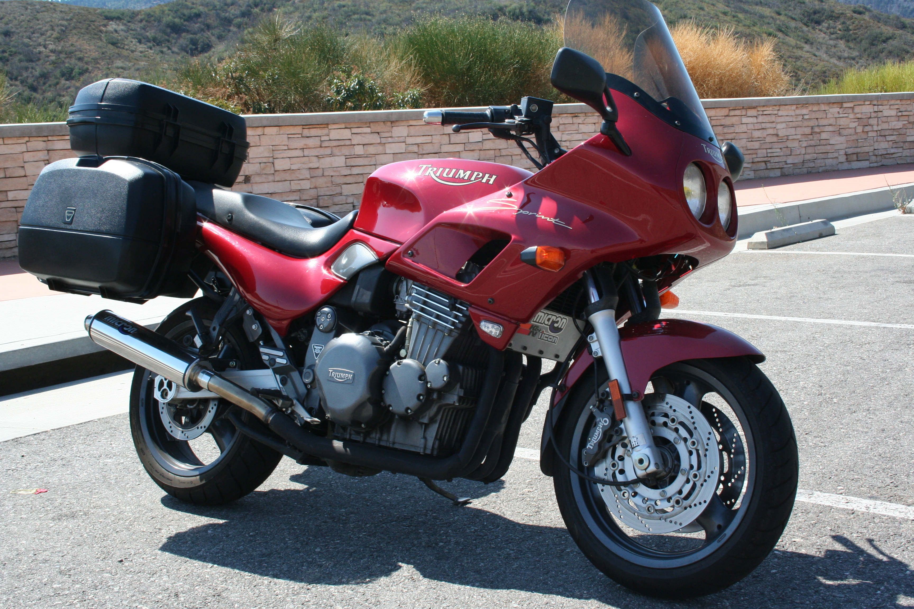 1995 Triumph Sprint-01.JPG