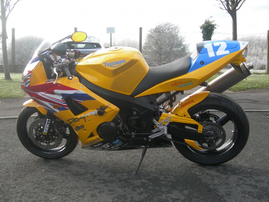 triumph daytona 600 for sale