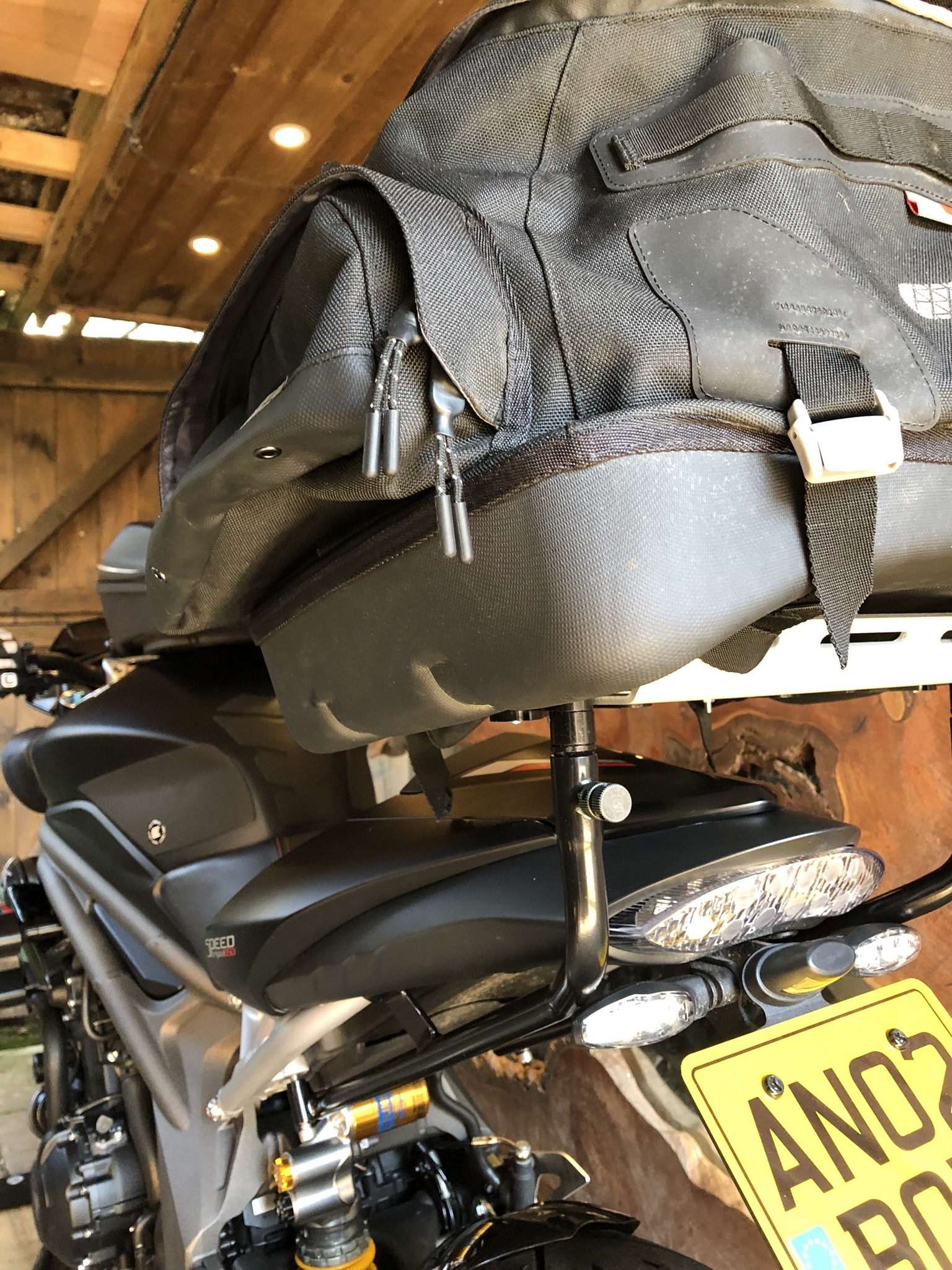 triumph speed triple luggage solutions