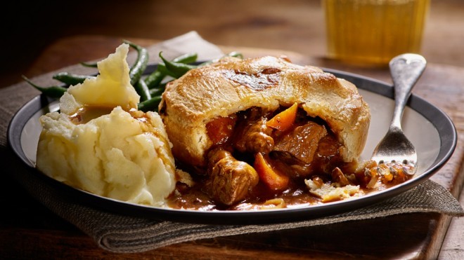 beef_and_ale_pie_960x557-660x371.jpg