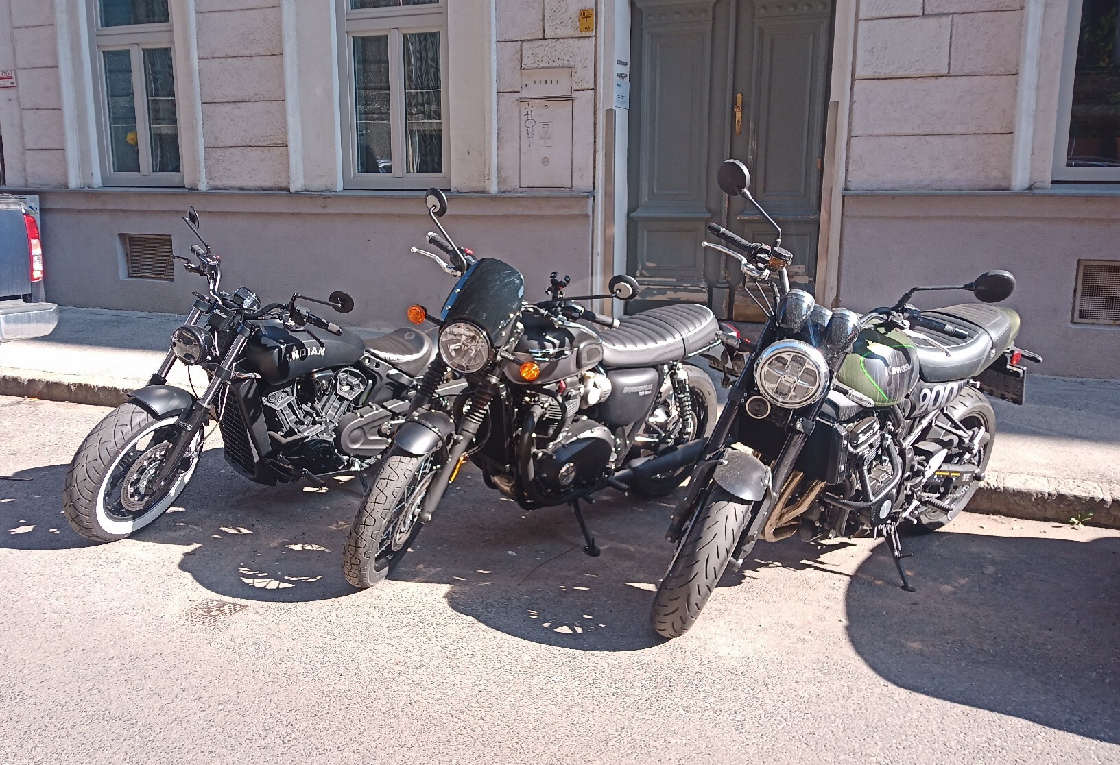 Bikes_copy_1633x1116.jpg