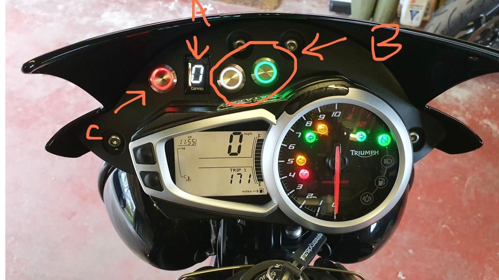 Col_C speed triple custom dashboard.jpg