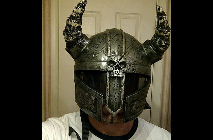 knight-helmet.jpg