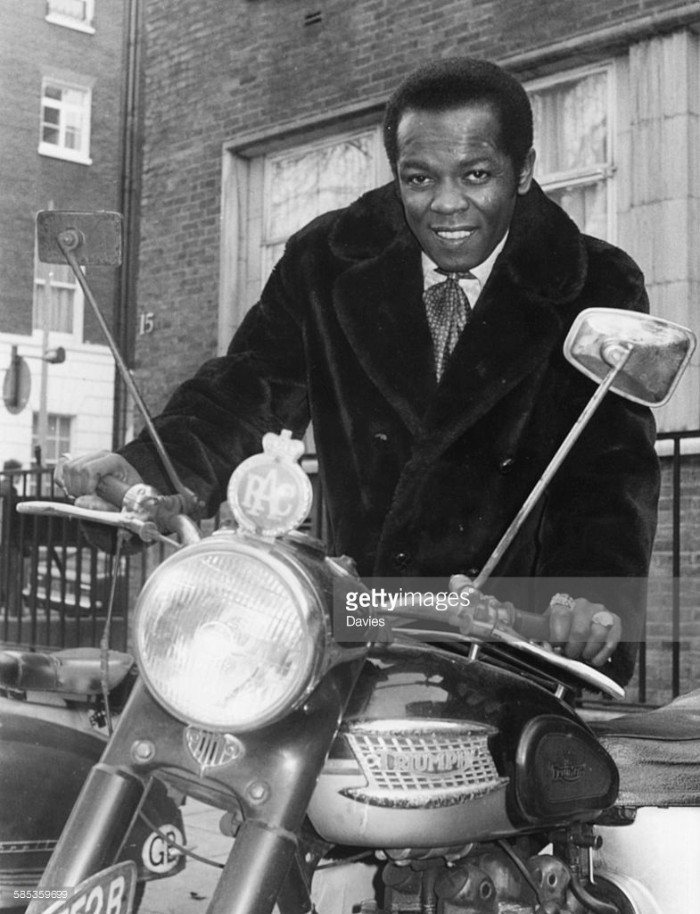 Lou Rawls.jpg