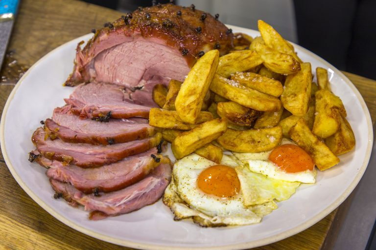 TX39-JAMES-MARTIN-HAM-EGG-CHIPS-768x512.jpg