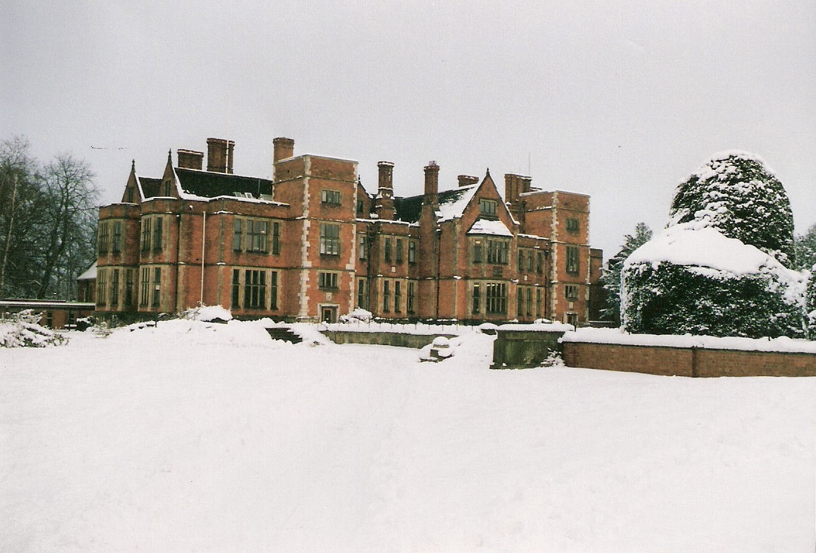 York Heslington Hall in the snow 1991.jpg