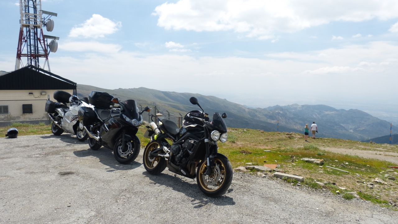 Another Great road in Spain. Blue Flames Sprint GT in there too.