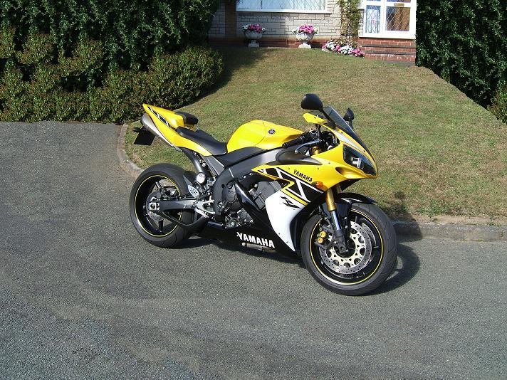 (6) Sixth Bike 2006 Yamaha  R1 50th Aniversary Purchased New June 2006