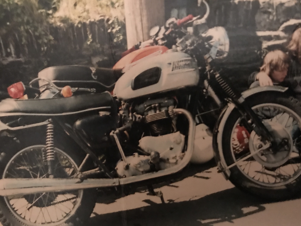 1962 T120