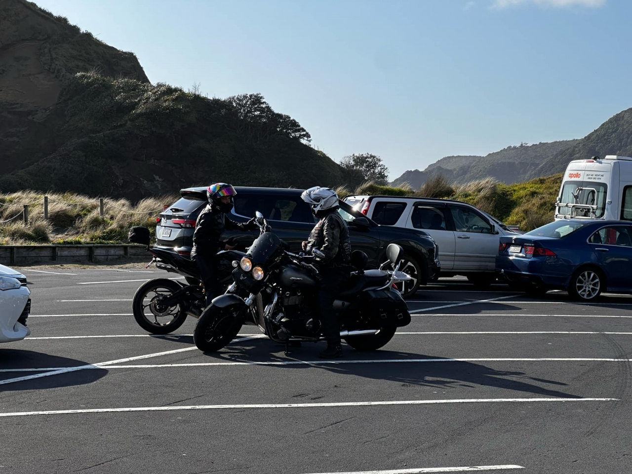 Picturesque west coast Auckland beach township.<br />
Good icecreams