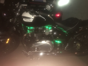 Green strip light